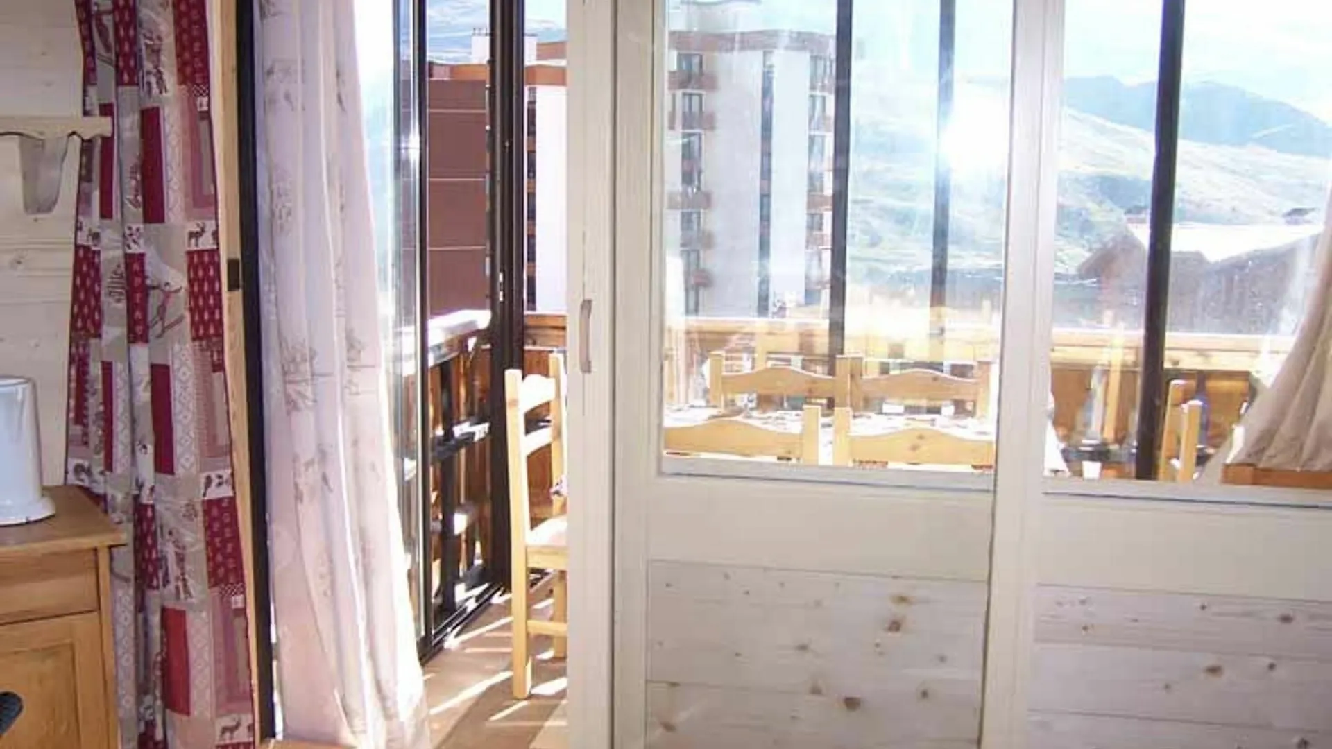 Apartment With One Bedroom In Val Thorens, With Wonderful Mountain Vie Saint-Martin-de-Belleville 0*,  France
