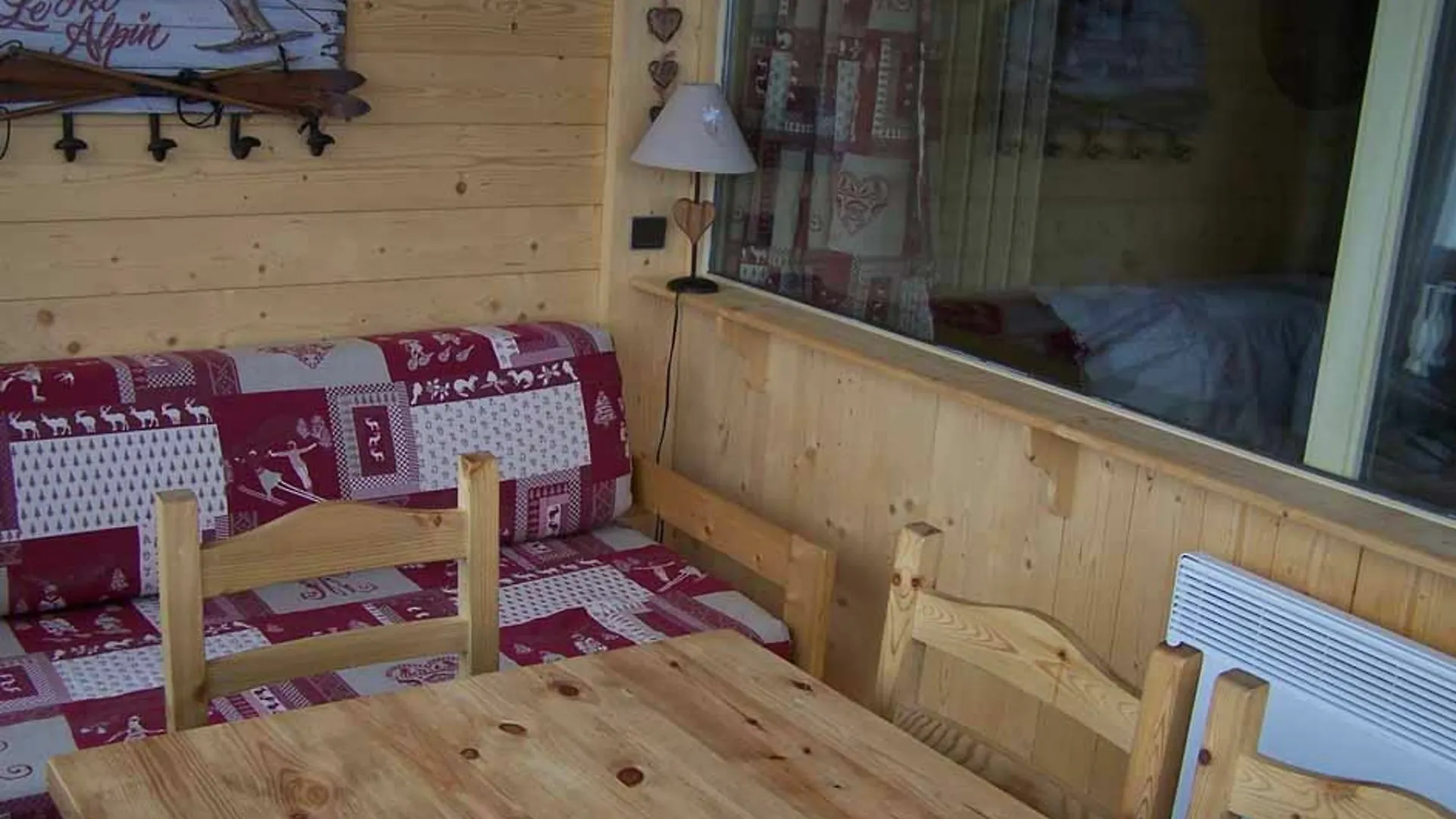 Apartment With One Bedroom In Val Thorens, With Wonderful Mountain Vie Saint-Martin-de-Belleville France