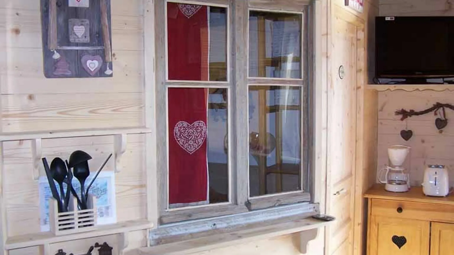 Apartment With One Bedroom In Val Thorens, With Wonderful Mountain Vie Saint-Martin-de-Belleville 0*,  France